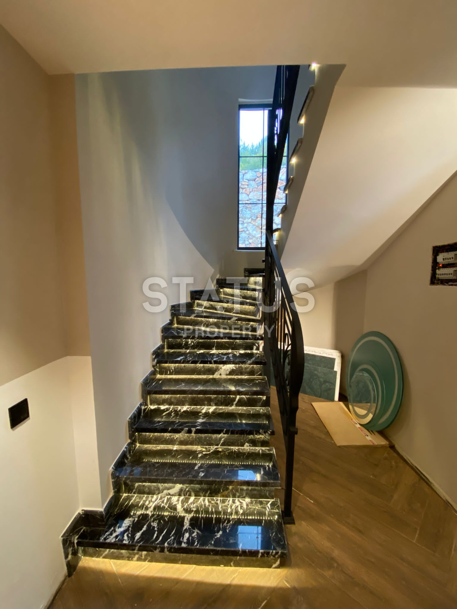 Modern villa in Bektash area with stunning views. 6+1 - 600m. фото 18