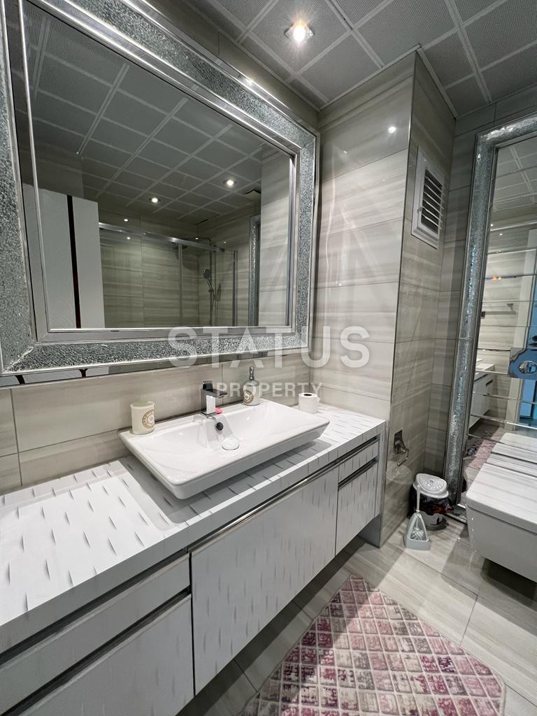 Трёхкомнатная меблированная вартира в элитном комплексе Махмутлара в 200 метрах от моря. 120м2 фото 16