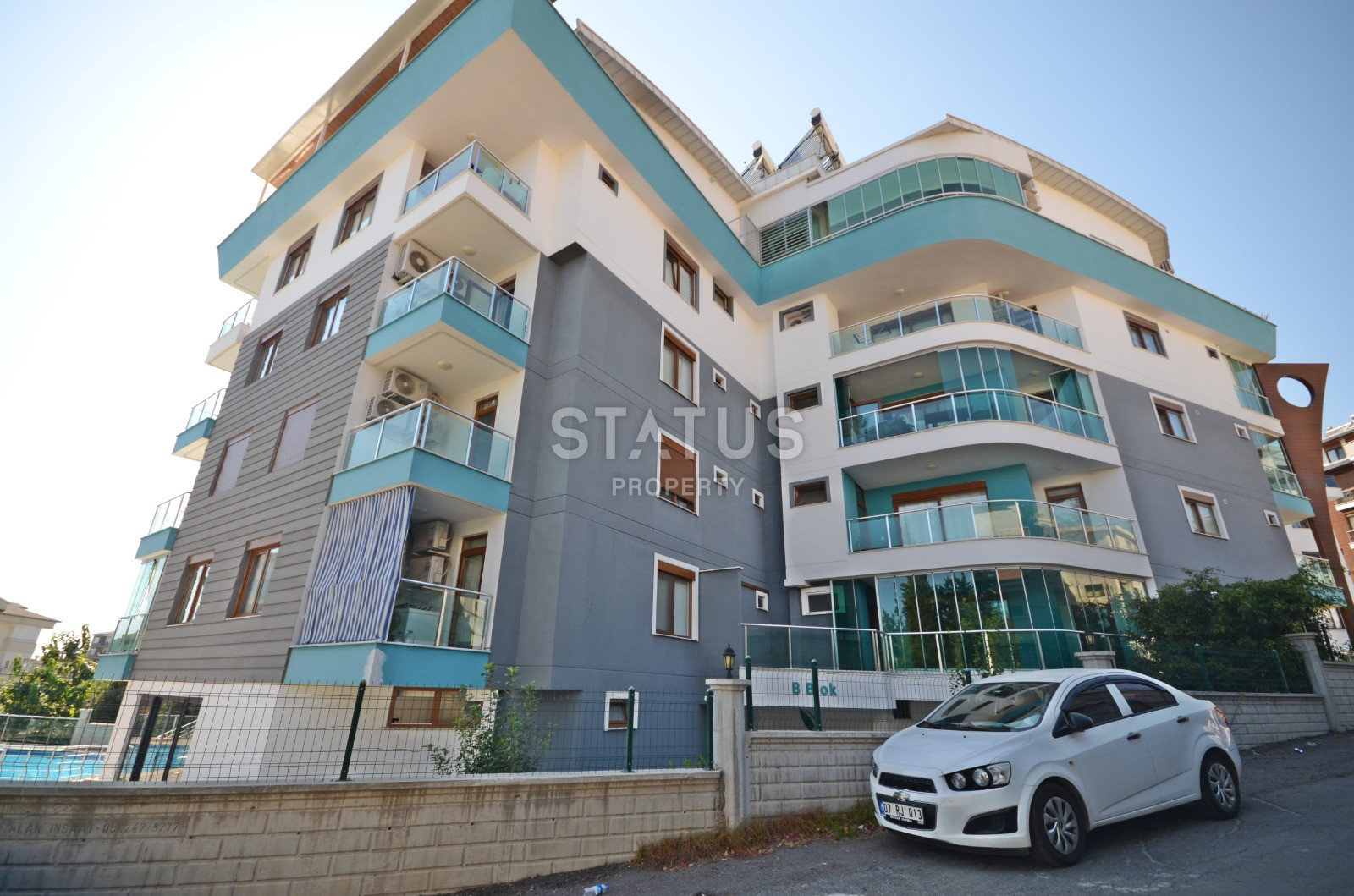 Апартаменты 3+1 в районе Хасбахче в центре Аланьи. 170м2 фото 1