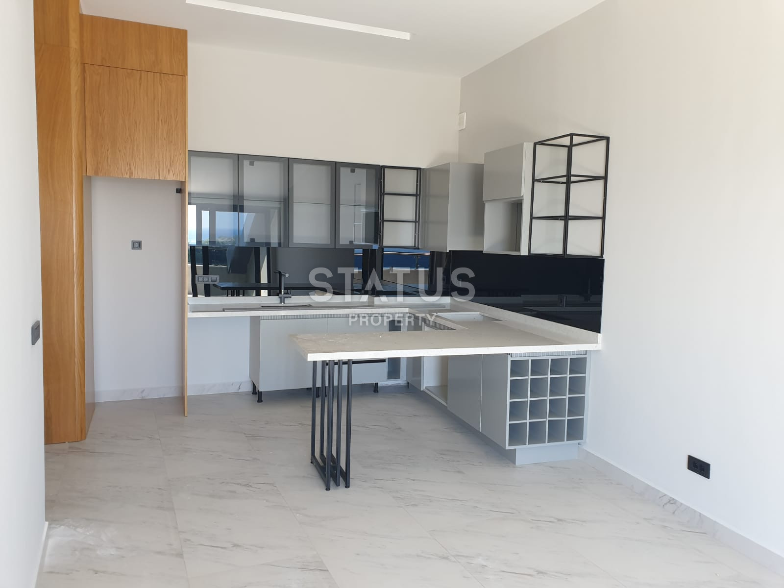 Spacious two-room apartment in a premium residential complex 50m from the sea in Kargicak.63m2 фото 7