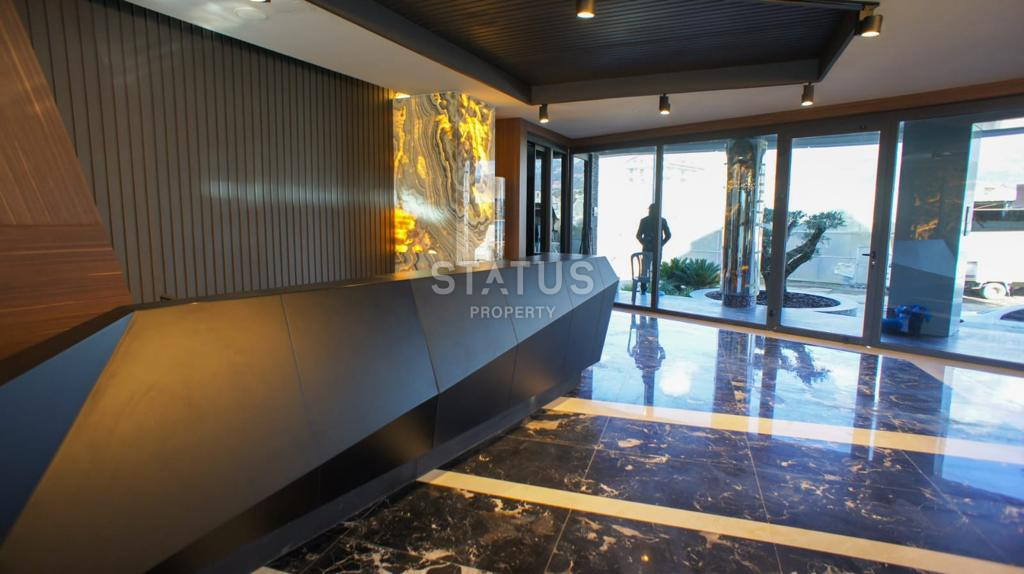 Spacious two-room apartment in a premium residential complex 50m from the sea in Kargicak.63m2 фото 18