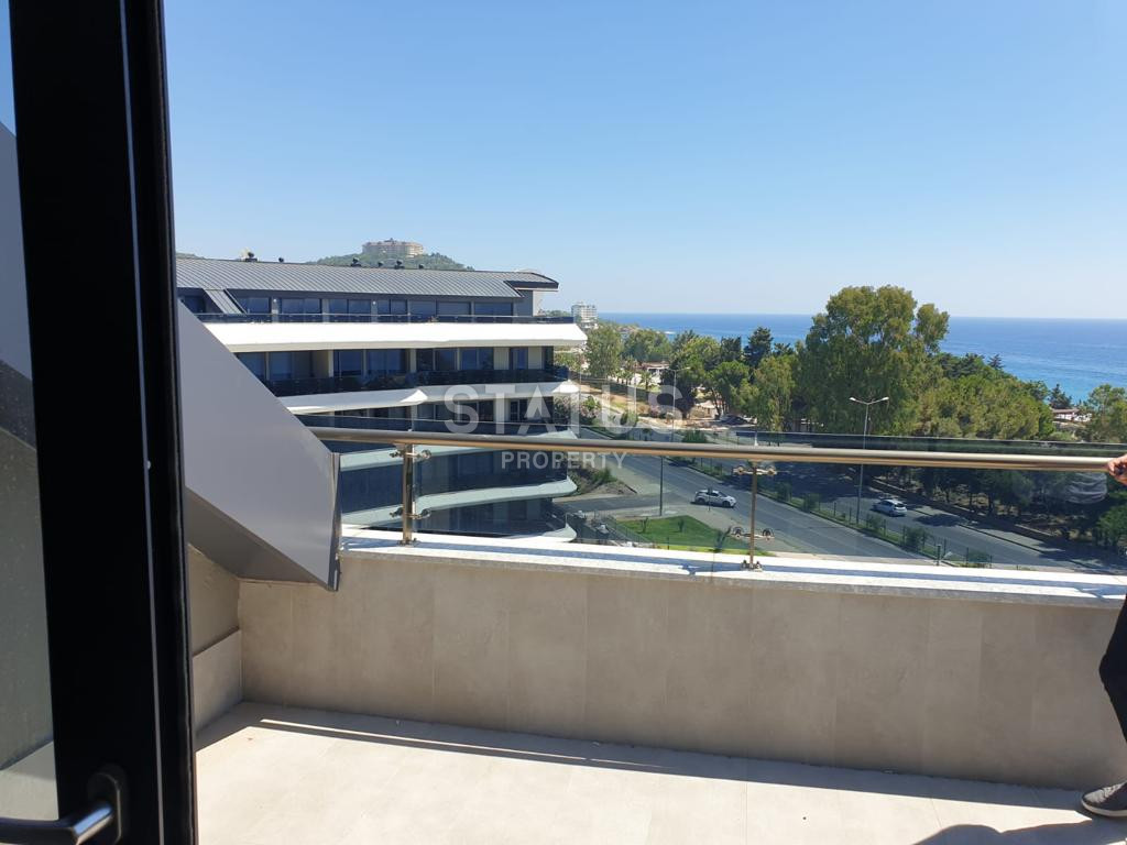 Spacious two-room apartment in a premium residential complex 50m from the sea in Kargicak.63m2 фото 22