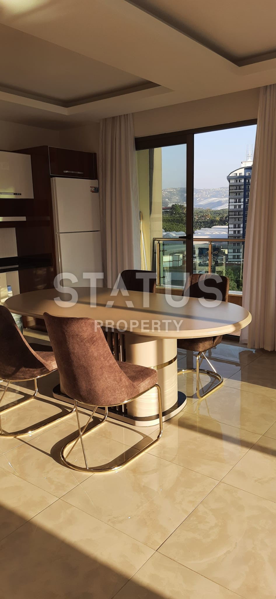 Очень просторные апартаменты с красивой мебелью в Махмутларе в ЖК с инфраструктурой. 85м2 фото 3