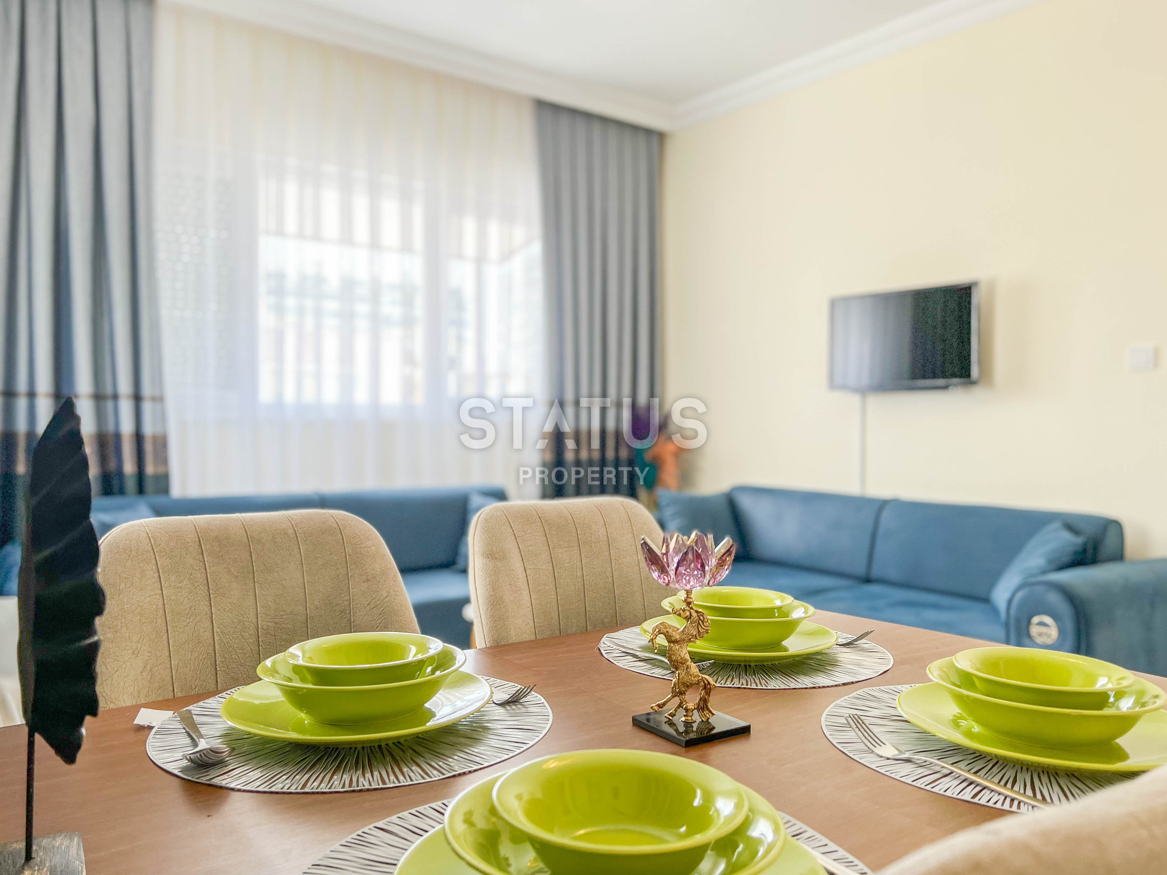 Двухуровневая меблированная квартира в 50м от моря в Махмутларе. 65м2 фото 1