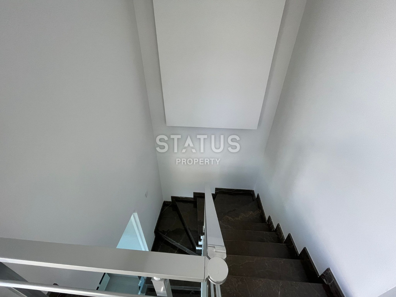 Роскошный видовой пентхаус в Кестеле планировки 3+1 и общей площадью 170 м2. фото 9