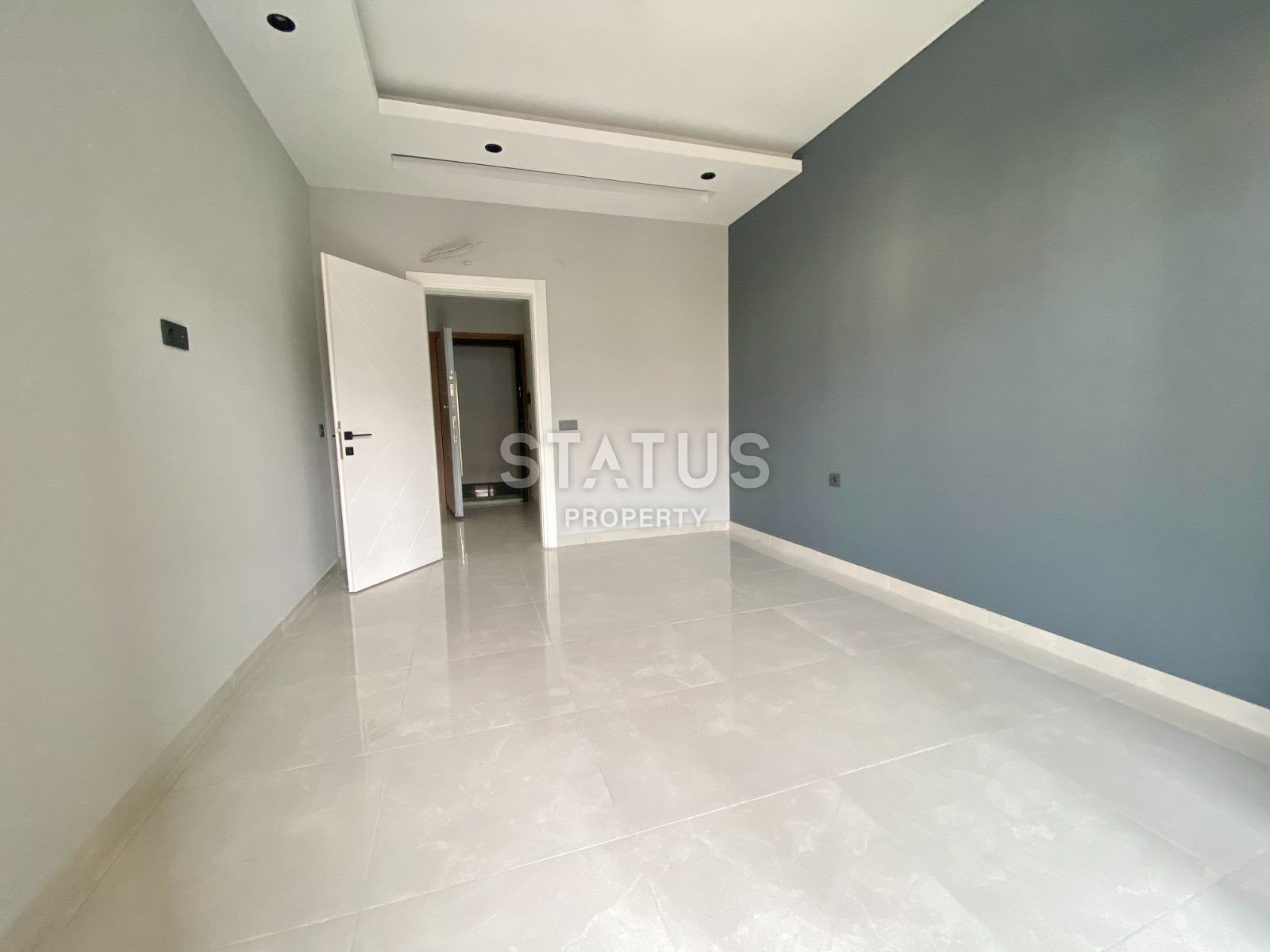 Spacious new two-room apartment in a complex with rich infrastructure in the upper OBA area. 62m2 фото 4