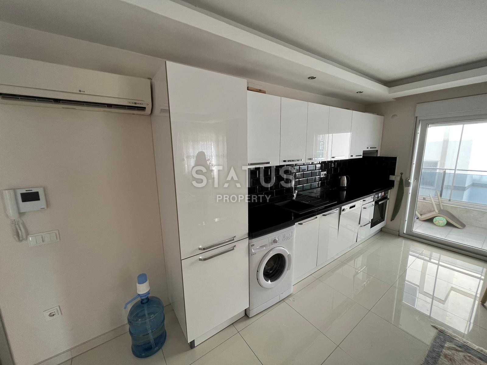 Апартаменты 1+1 в живописном районе Кестель, всего в 50 метрах от моря, 67 м2. фото 8