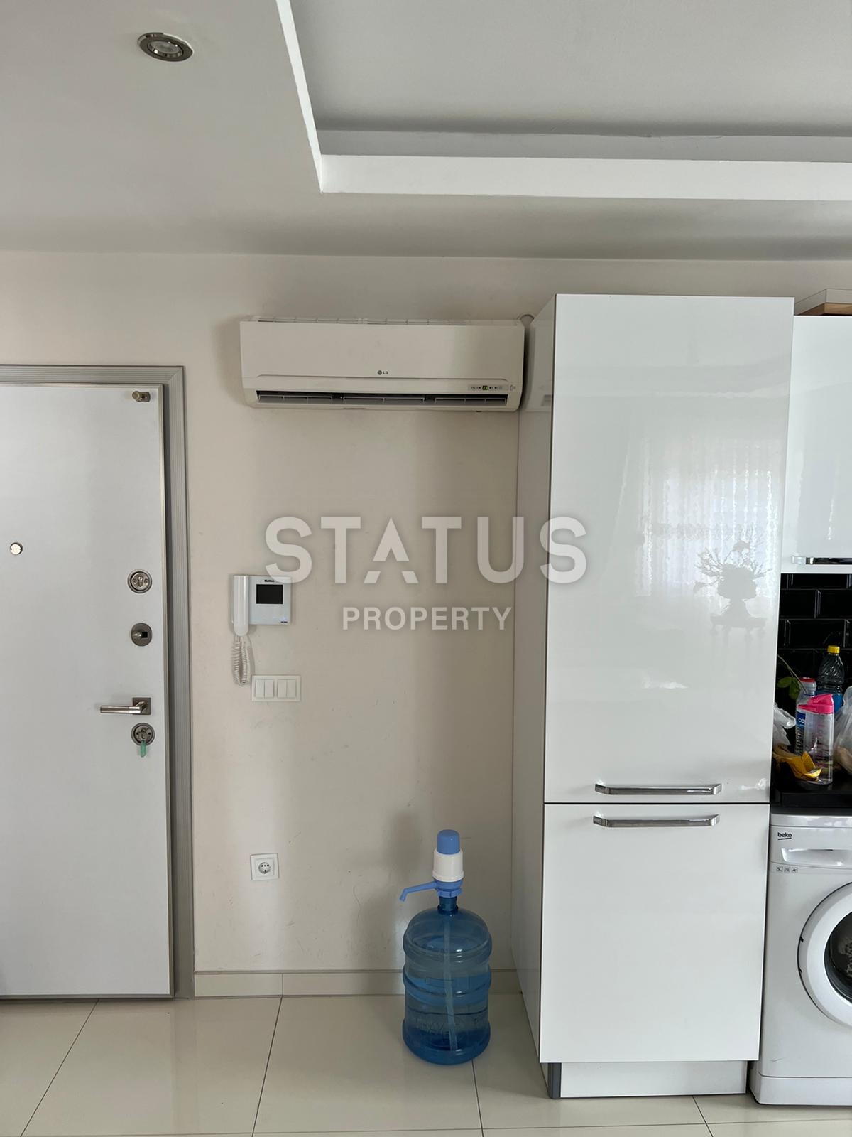 Апартаменты 1+1 в живописном районе Кестель, всего в 50 метрах от моря, 67 м2. фото 9