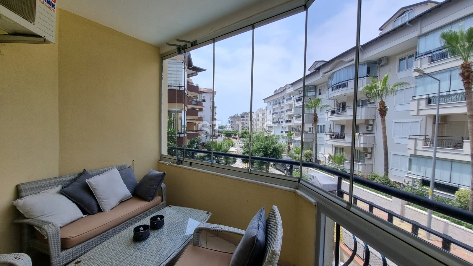 Трёхкомнатная меблированная квартира 200м от моря в  нижней ОБЕ. 95м2 фото 14