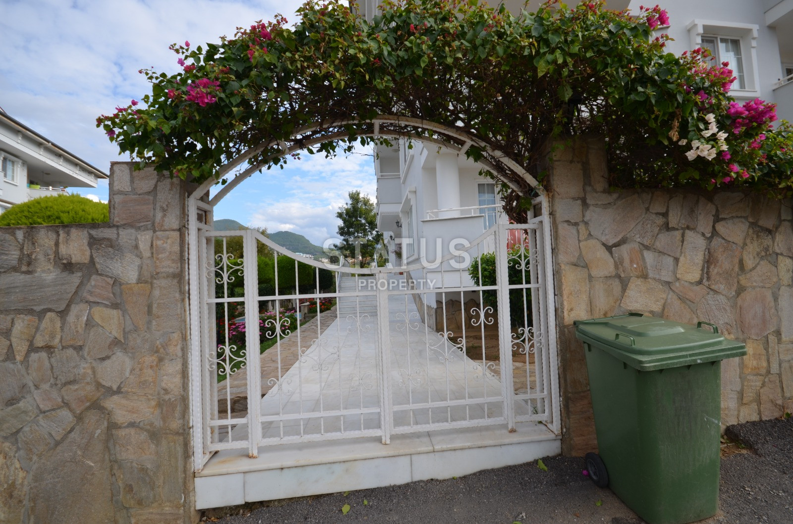 Трёхкомнатная меблированная квартира по привлекательной цене в верхней ОБЕ. 110м2 фото 41