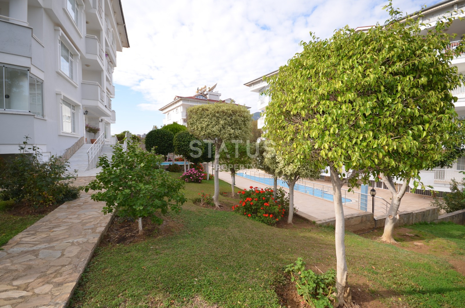 Трёхкомнатная меблированная квартира по привлекательной цене в верхней ОБЕ. 110м2 фото 44