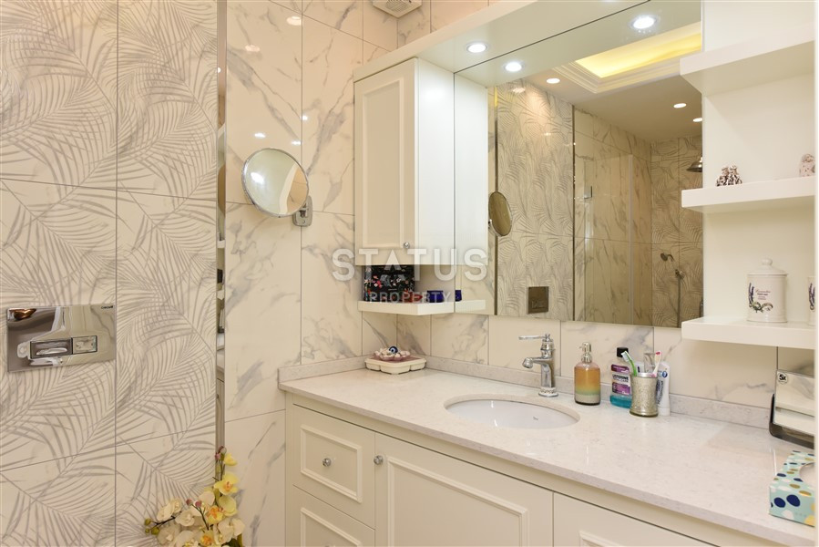 Luxury complex. Furnished apartments 2+1 in Mahmutlar 350m from the sea. 120 m2. фото 18