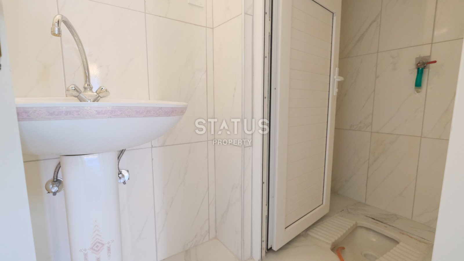 Трёхкомнатная квартира в доме городского типа 200м от моря в Махмутларе. 105м2 фото 19