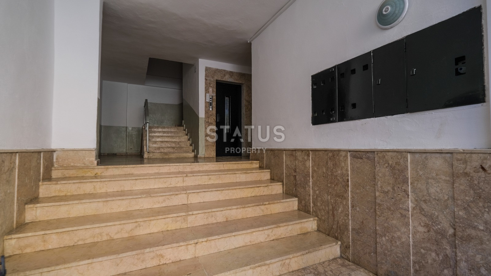 Трёхкомнатная квартира в доме городского типа 200м от моря в Махмутларе. 105м2 фото 26