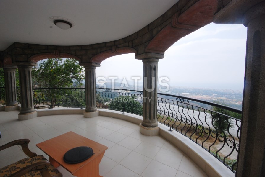 Solid villa with private garden and sea view 320 sq.m. фото 9