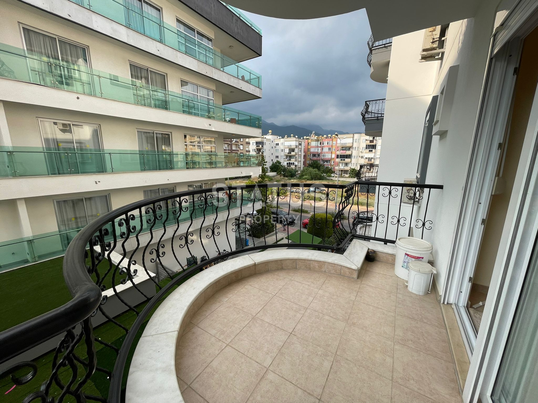 This apartment is a great option for living and renting out. фото 19