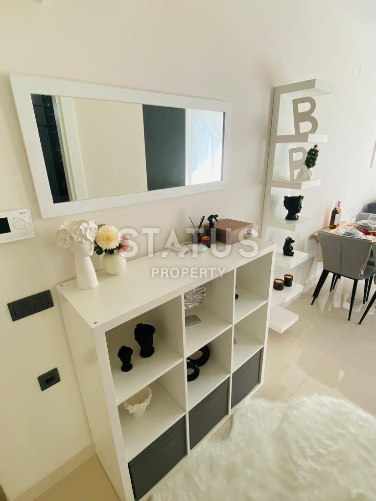 Furnished apartment in a luxury complex in Kargicak. фото 9