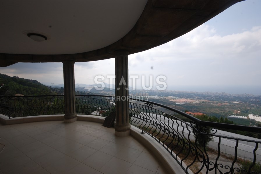 Solid villa with private garden and sea view 320 sq.m. фото 25