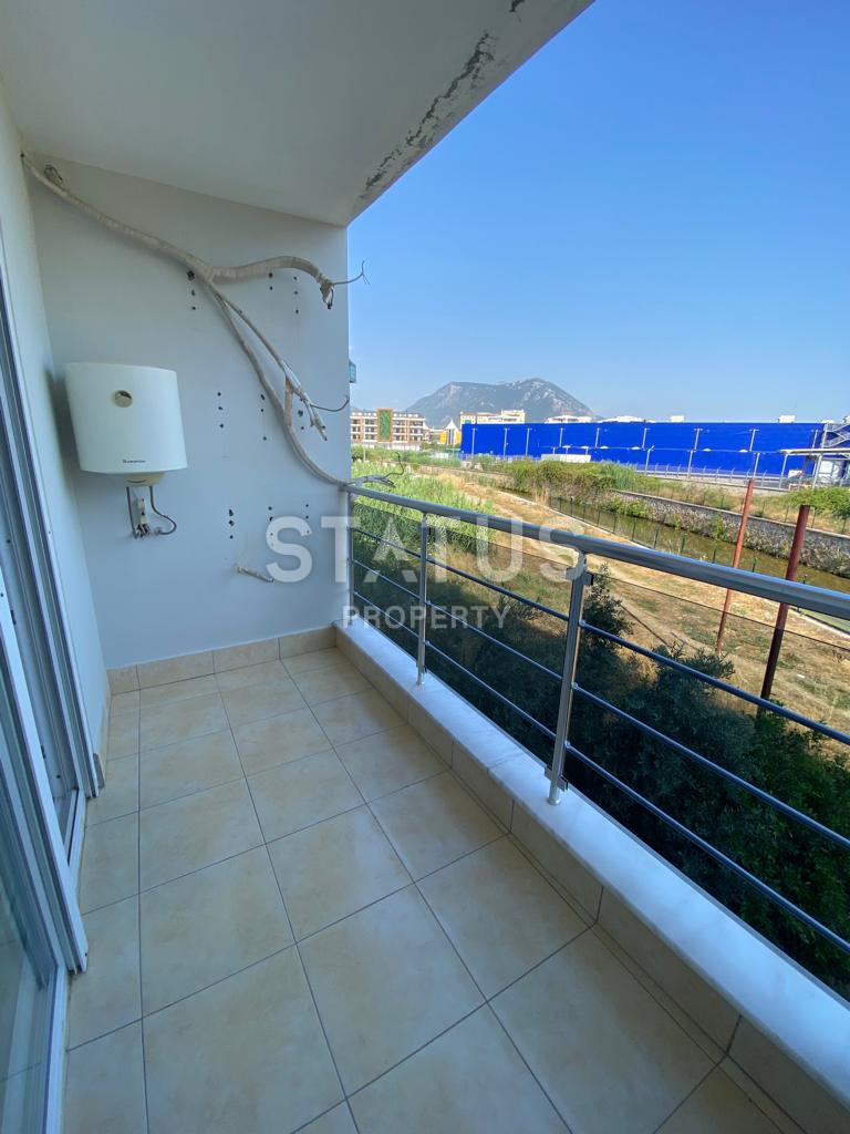 Spacious three-room apartment with a favorable location in OBA. 100m2 фото 16