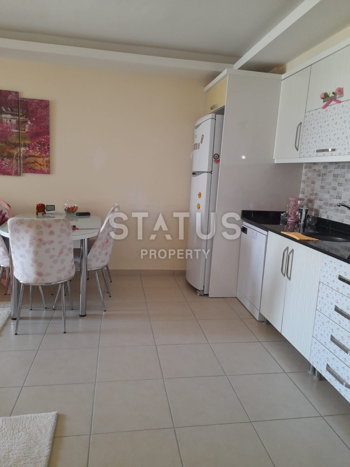 Furnished one-bedroom apartment in Mahmutlar, 70m фото 4