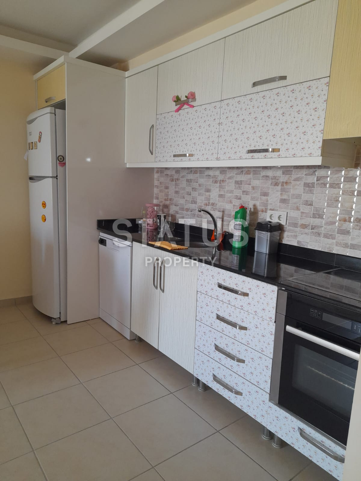 Furnished one-bedroom apartment in Mahmutlar, 70m фото 5