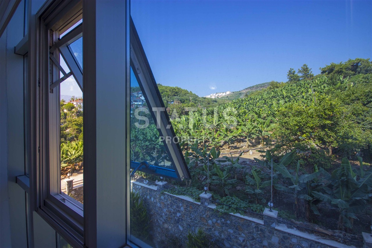 Three-room apartment with furniture in Kargicak area, 110 m2. фото 14