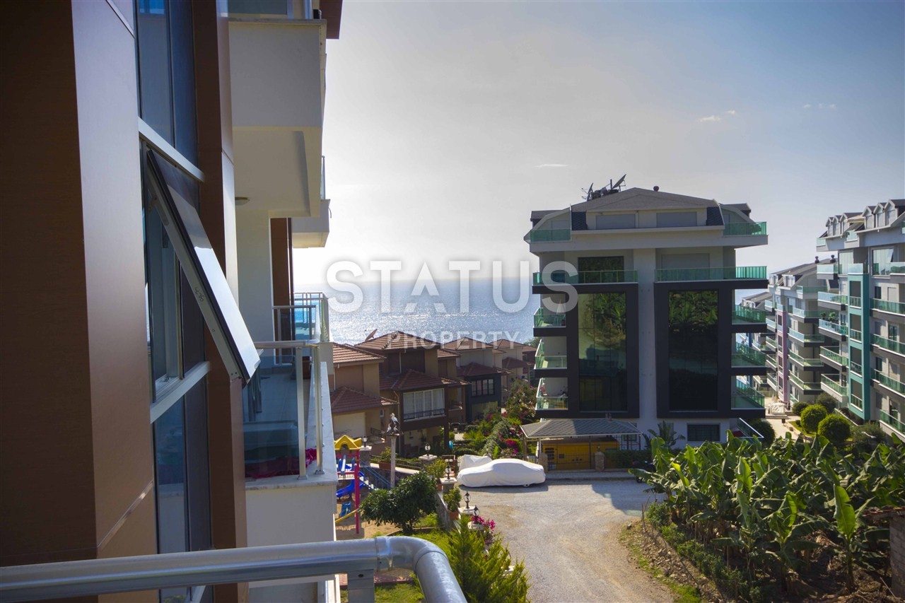Three-room apartment with furniture in Kargicak area, 110 m2. фото 16