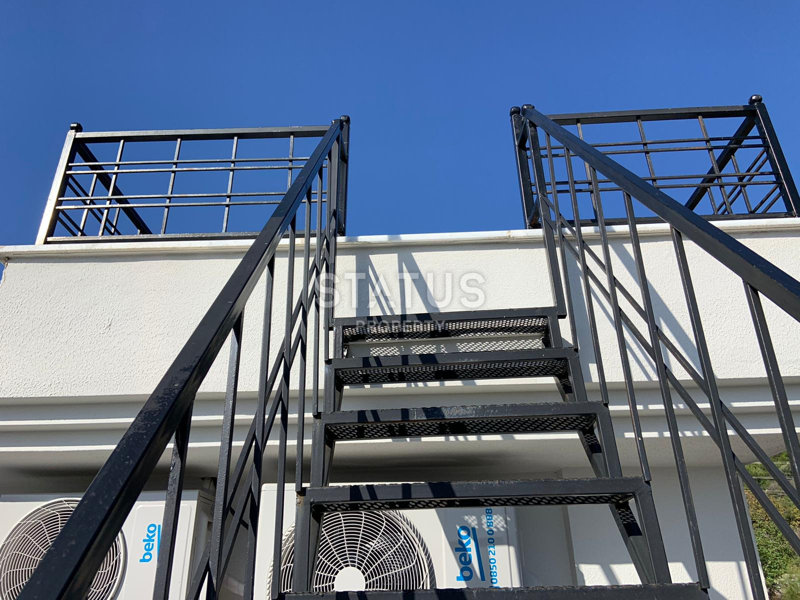 Five-room villa with sea and mountain views in Bektash district. фото 15