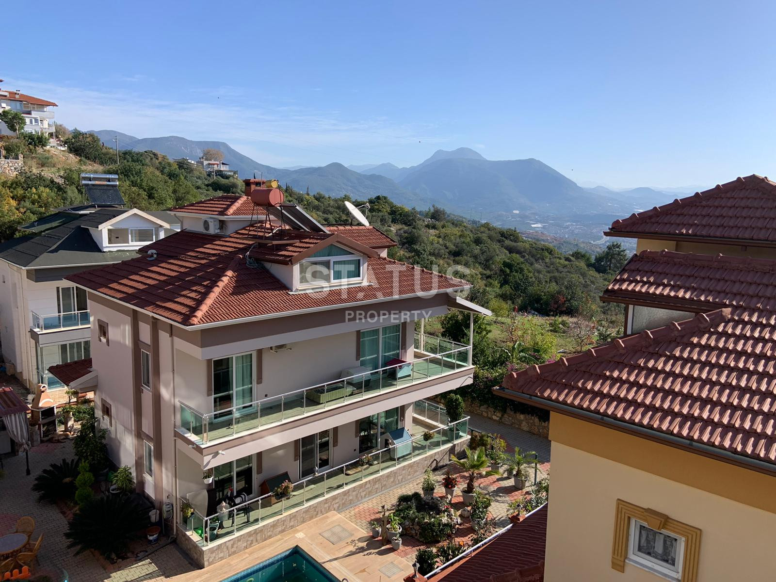 Five-room villa with sea and mountain views in Bektash district. фото 42