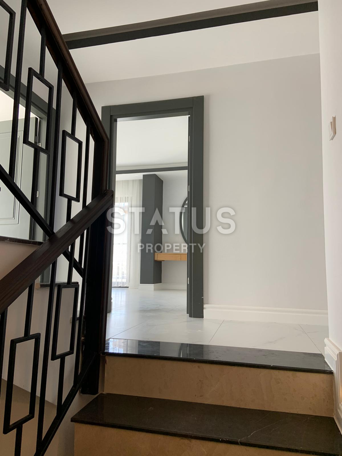 Five-room villa with sea and mountain views in Bektash district. фото 46