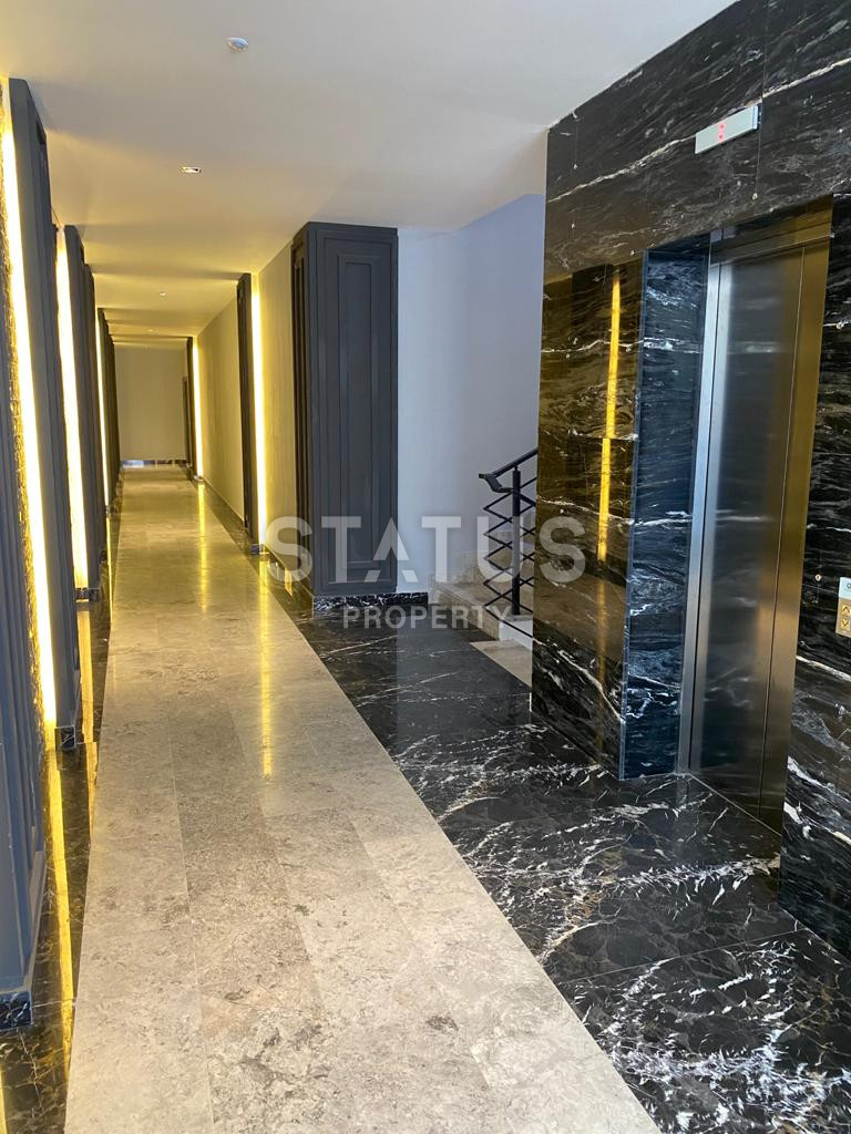 Three-room premium apartment in the first coastline in Tosmur. 90m2 фото 5