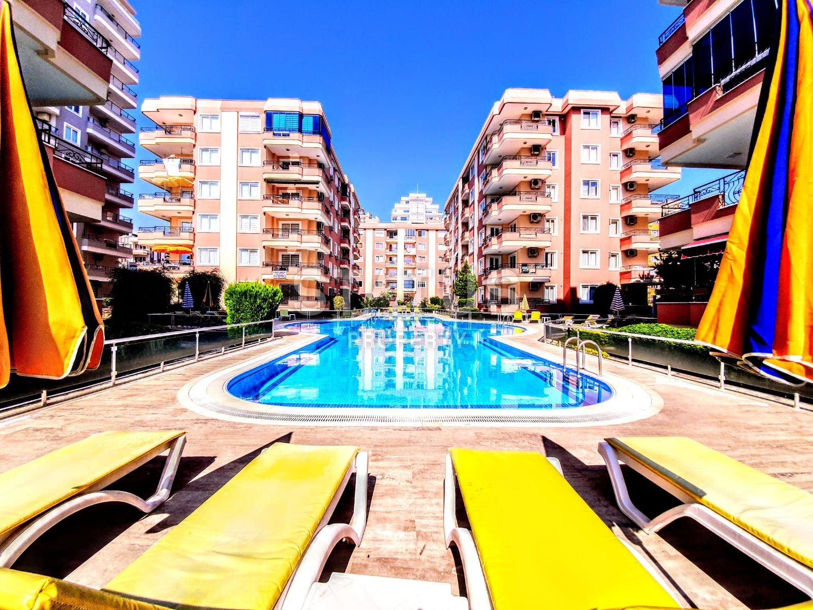 Меблированная квартира в комплексе с бассейном на первой линии в Махмутларе, 125 м2 фото 14