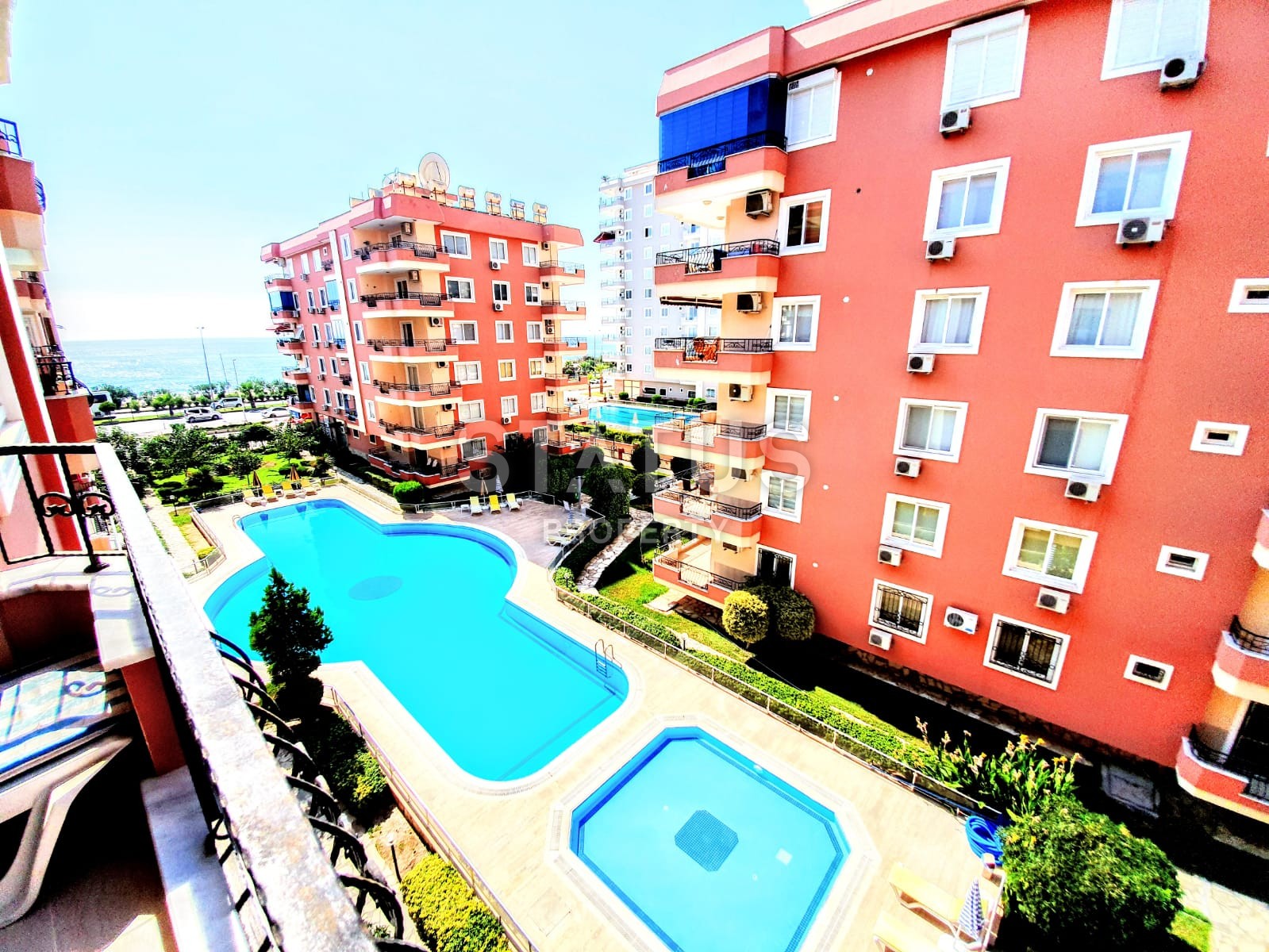 Меблированная квартира в комплексе с бассейном на первой линии в Махмутларе, 125 м2 фото 15