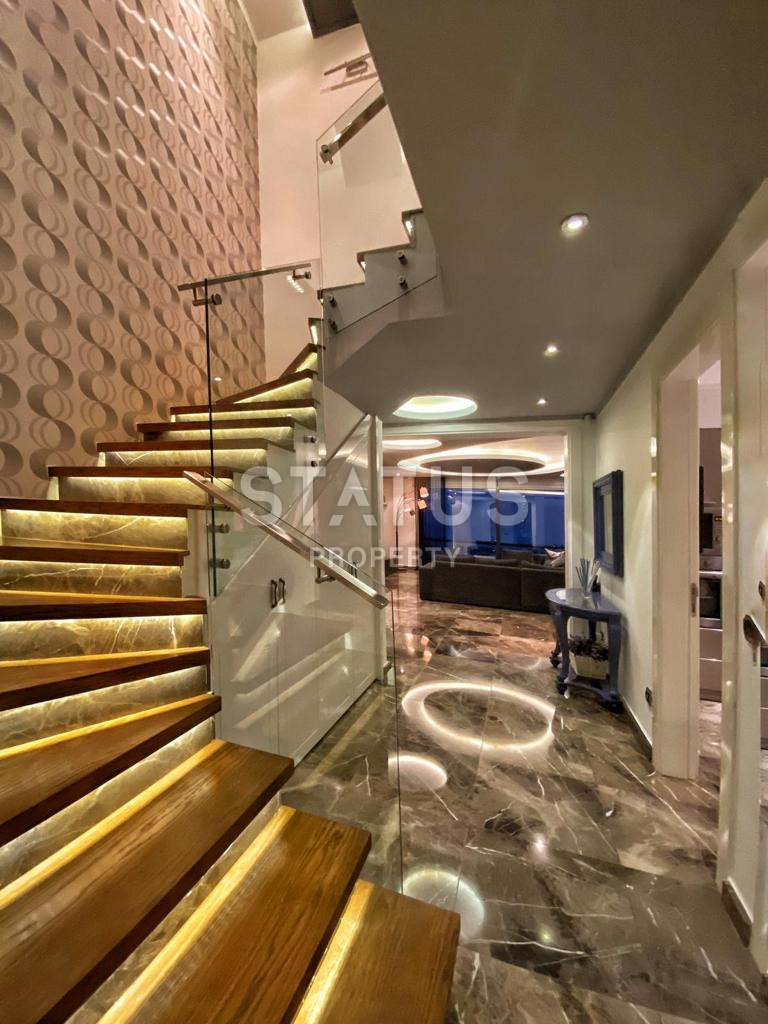 Шикарная вилла в районе Тепе. 300м2. фото 3