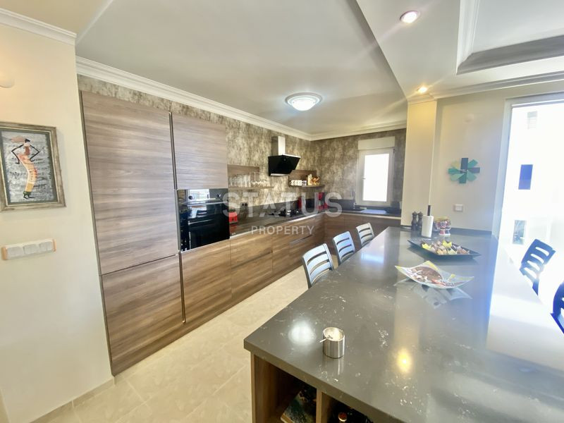 Duplex 3+2 600m from Cleopatra beach, in the center of Alanya.180m2. фото 6