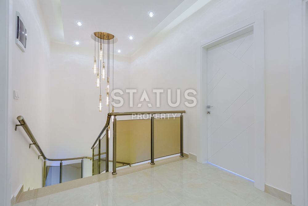 Большая квартира с небольшой ценой в Махмутлареи и видом на море! 300 кв.м. фото 20