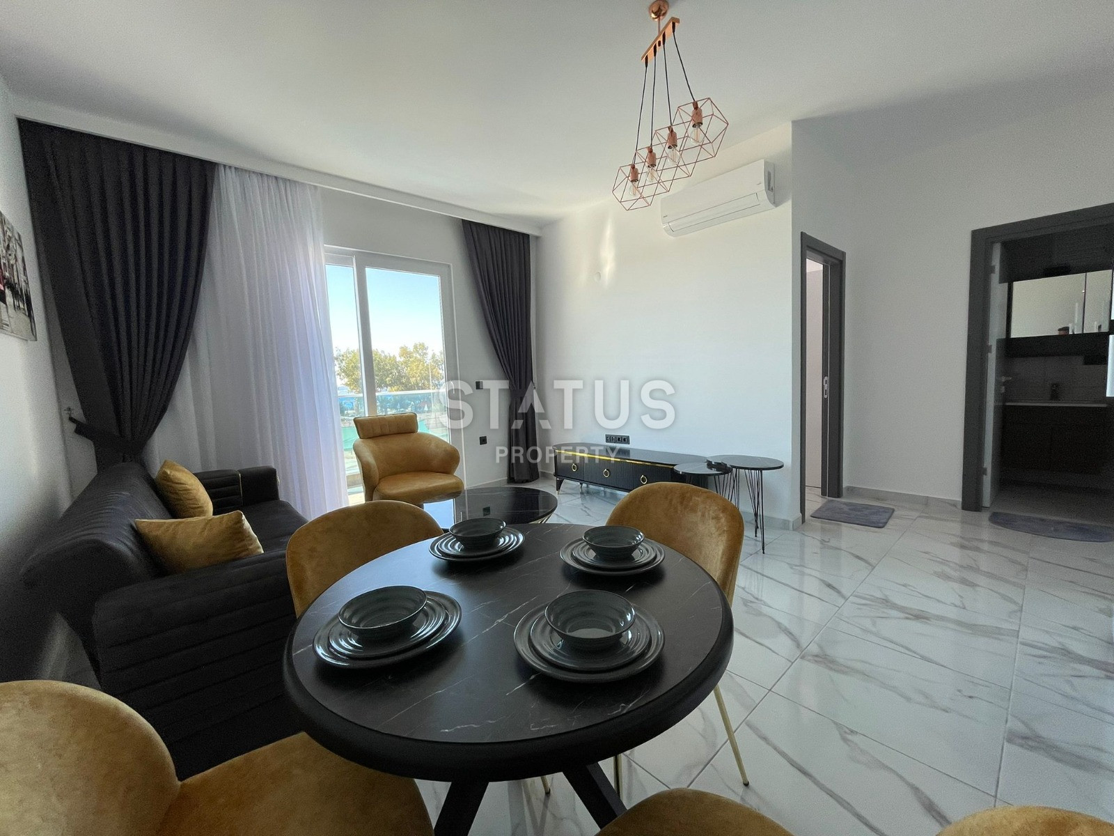 One-bedroom turnkey apartment in the first coastline in Kargicak. 55m2 фото 5