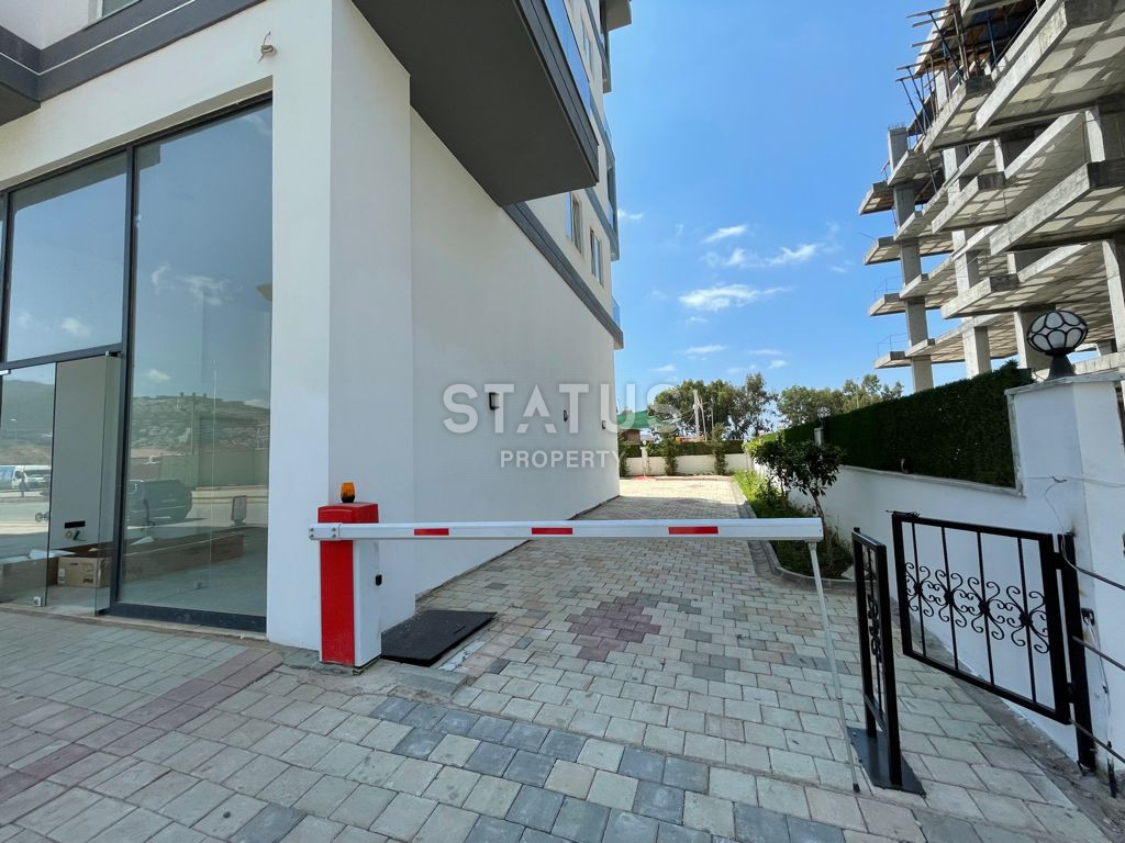 One-bedroom turnkey apartment in the first coastline in Kargicak. 55m2 фото 18