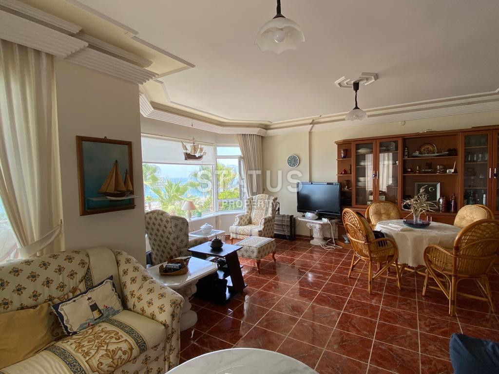 Three-room furnished apartment with direct sea view. 100m2 фото 10