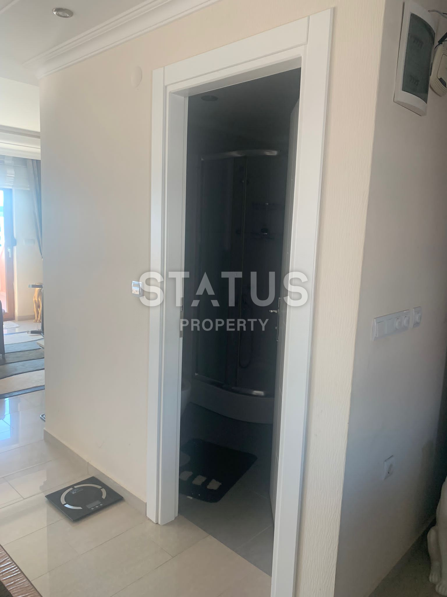 Duplex 3+1 on the first beach line in Mahmutlar district. 240m2 фото 3