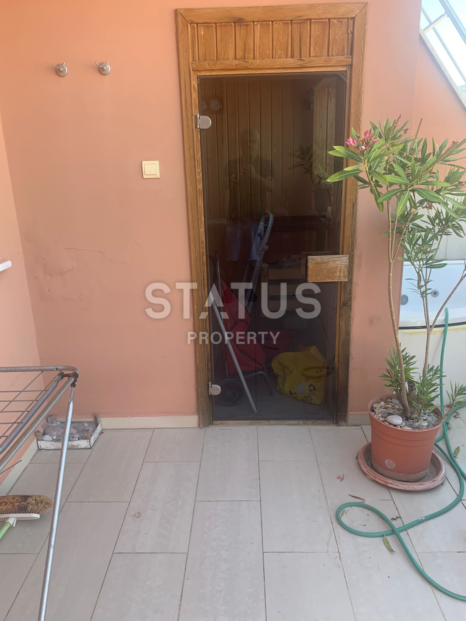 Duplex 3+1 on the first beach line in Mahmutlar district. 240m2 фото 23