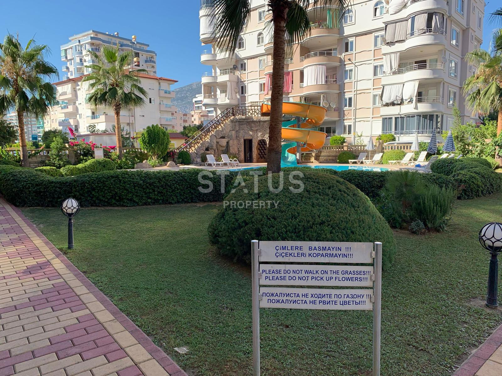 Duplex 3+1 on the first beach line in Mahmutlar district. 240m2 фото 31