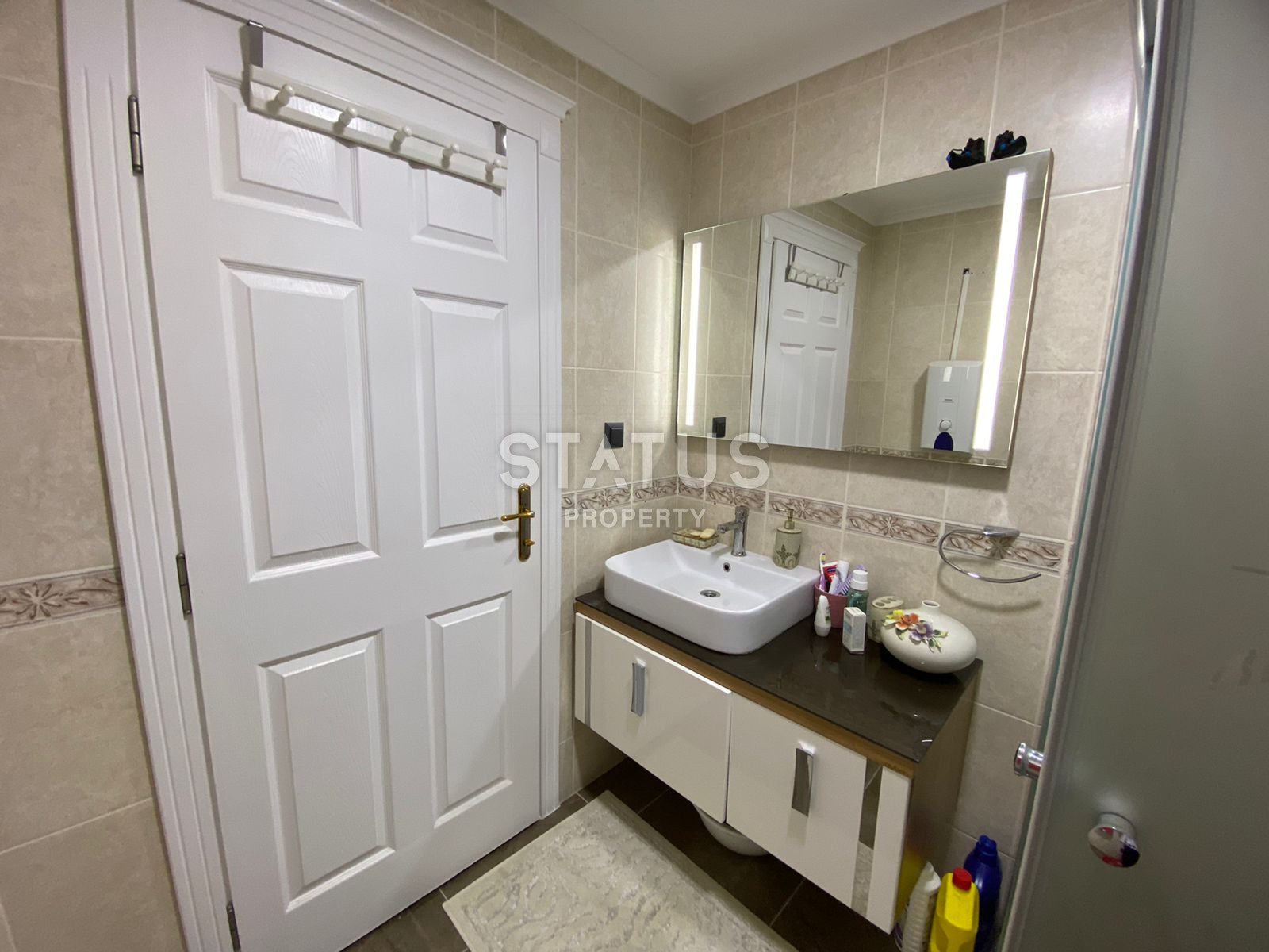 Просторные апартаменты 4+1 с видом на море в центре Алании. 250м2. фото 2