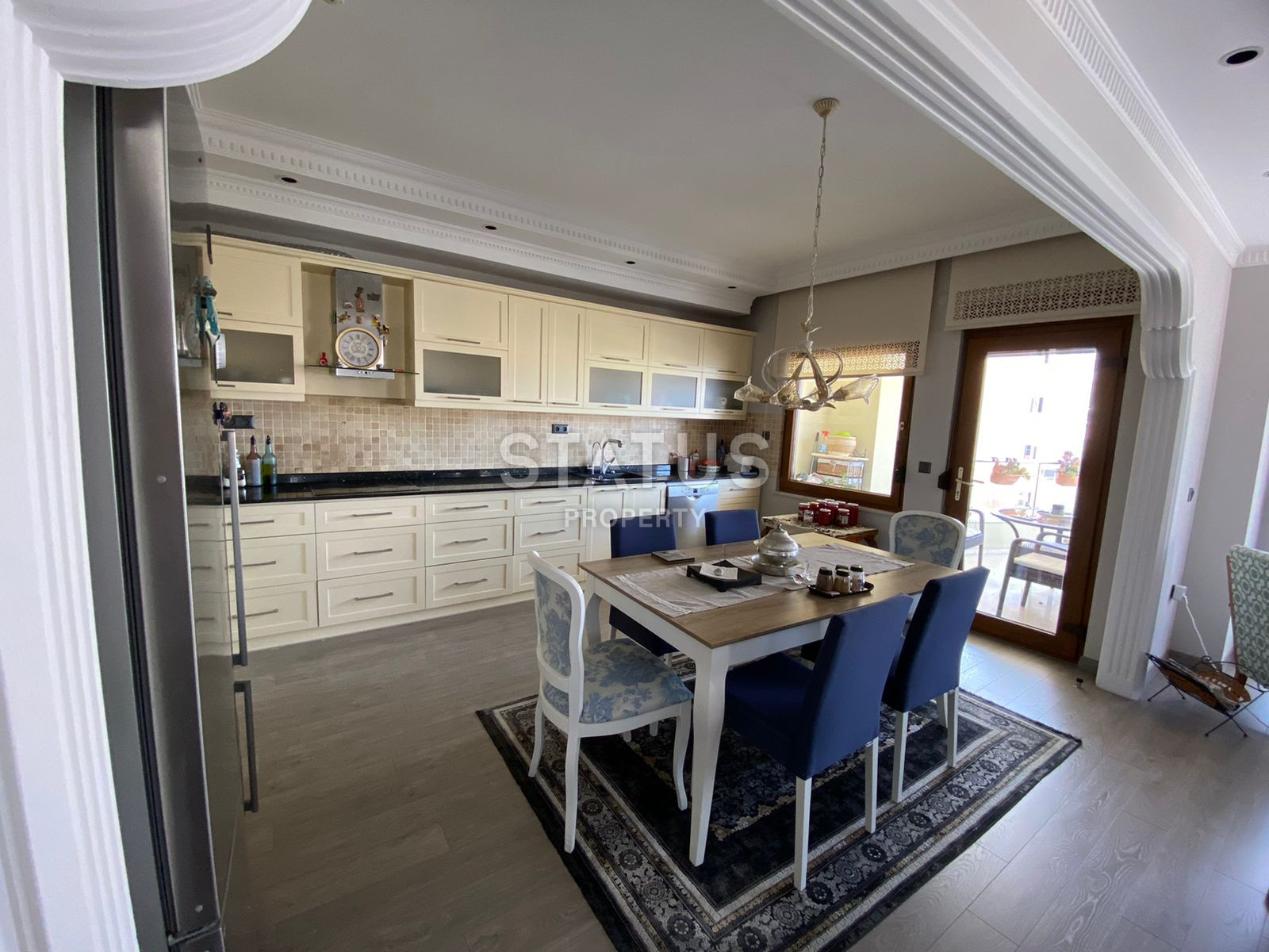 Просторные апартаменты 4+1 с видом на море в центре Алании. 250м2. фото 26