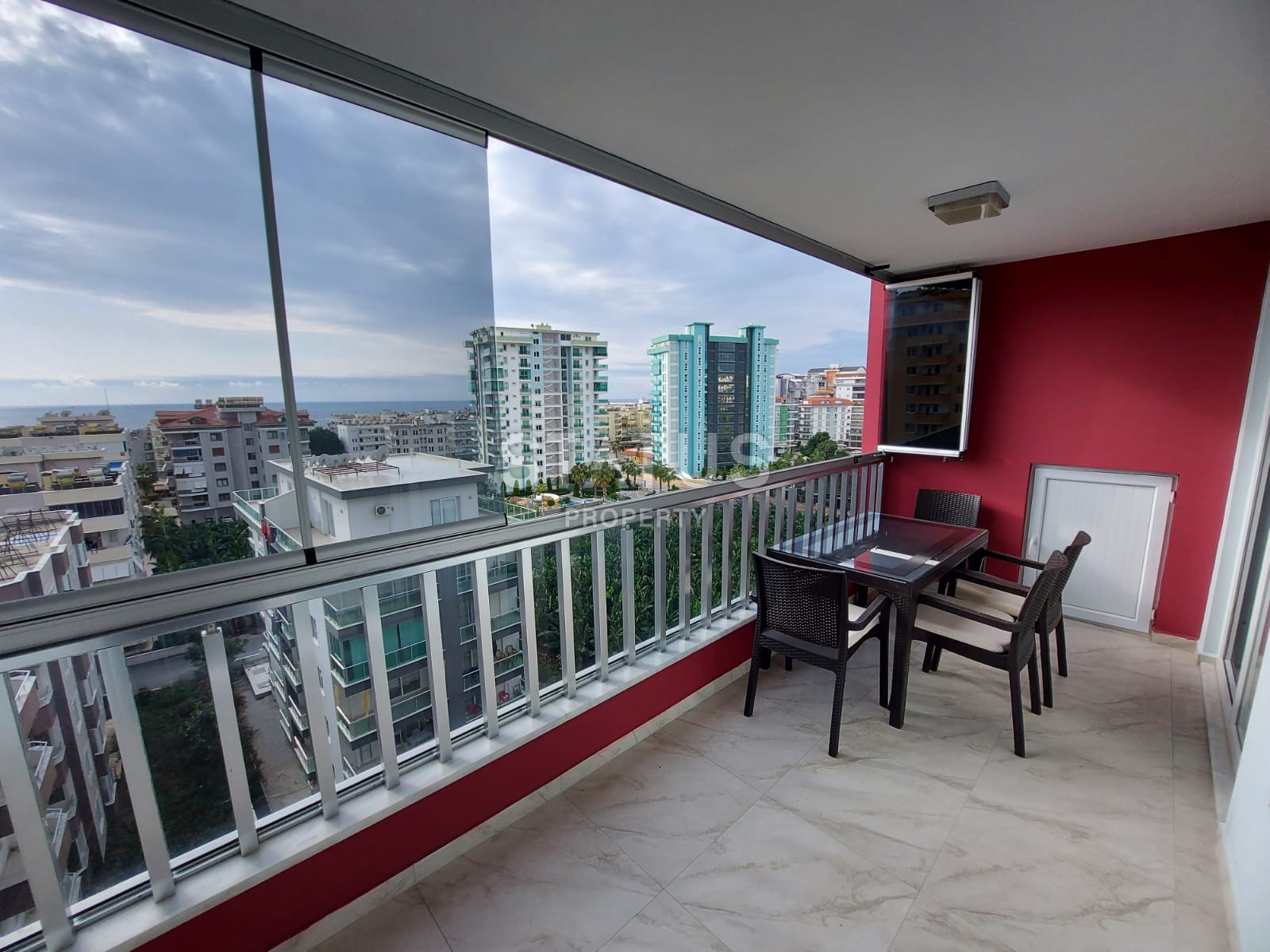 Просторная трёхкомнатная меблированная квартира с хорошей локацией в Махмутларе. 110м2 фото 21