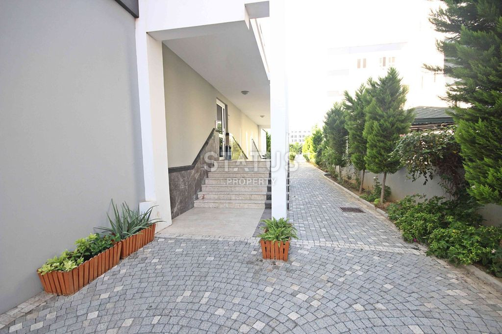 Просторная трёхкомнатная меблированная квартира с хорошей локацией в Махмутларе. 110м2 фото 28