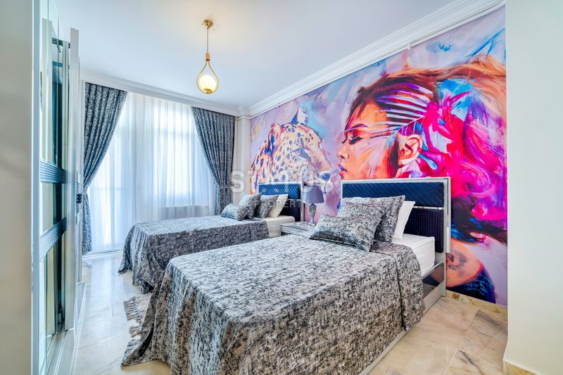 Просторная квартира 2+1 с дизайнерским ремонтом 50м от моря в Махмутларе, 125 м2. фото 4