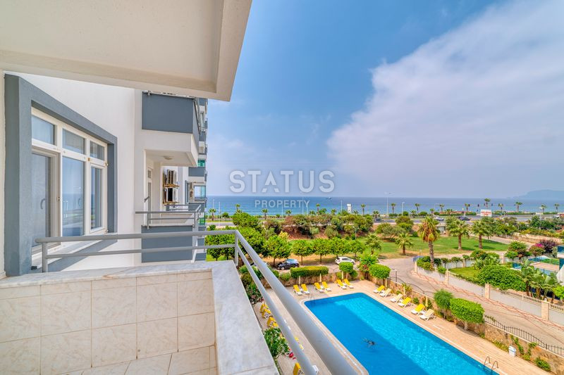 Просторная квартира 2+1 с дизайнерским ремонтом 50м от моря в Махмутларе, 125 м2. фото 11