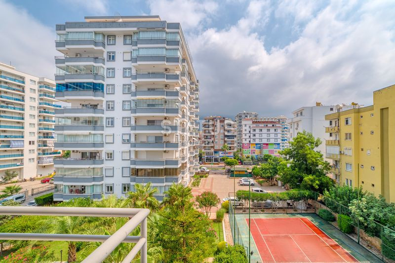 Просторная квартира 2+1 с дизайнерским ремонтом 50м от моря в Махмутларе, 125 м2. фото 12