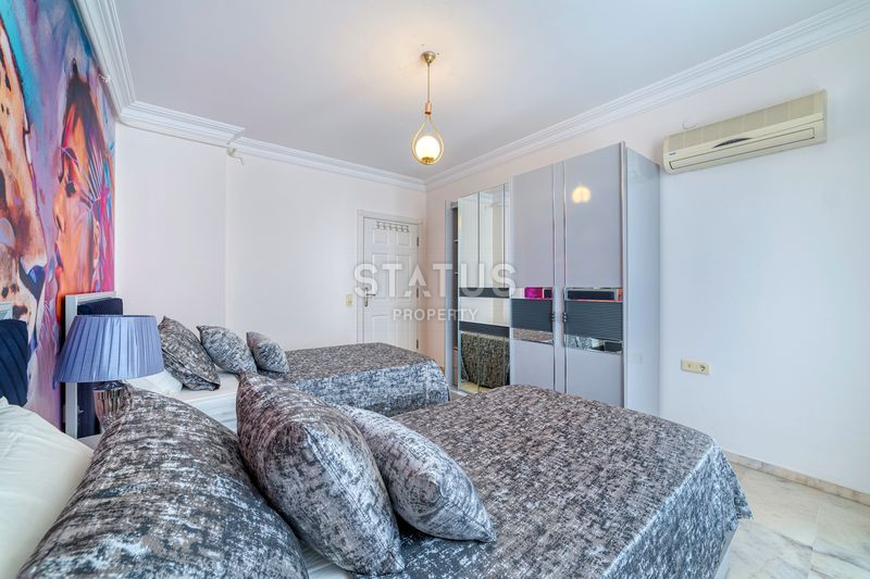 Просторная квартира 2+1 с дизайнерским ремонтом 50м от моря в Махмутларе, 125 м2. фото 14